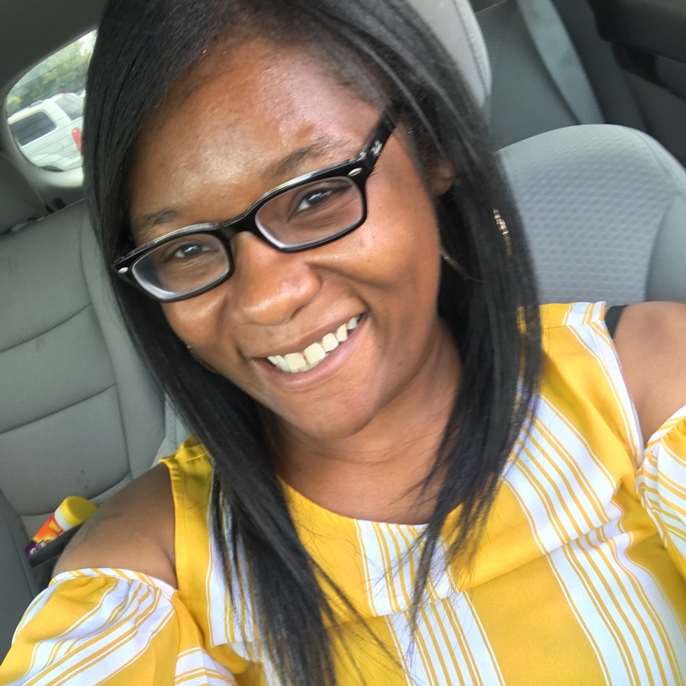 Meet your Posher, Myoshia